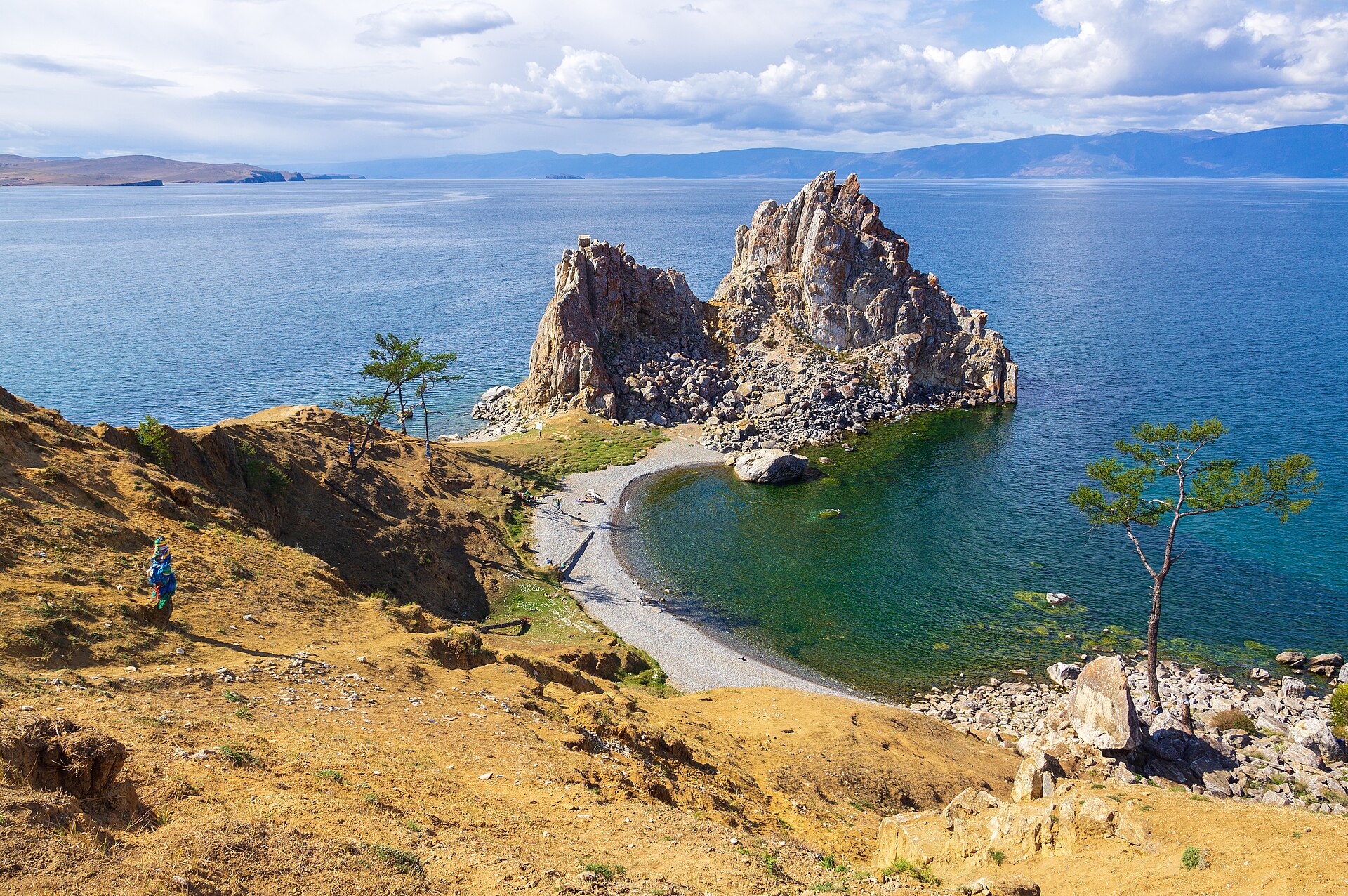 Байкал: священное море Сибири и что обязательно увидеть